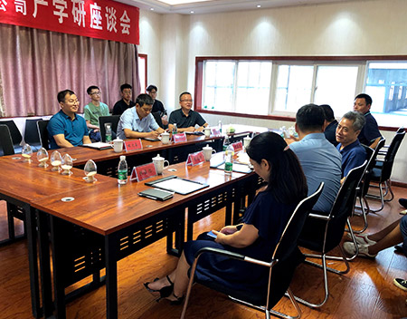 Zhang Qingyun and other leaders of the association, gave their opinions in terms of corporate cooperation, resource sharing, and joint development.